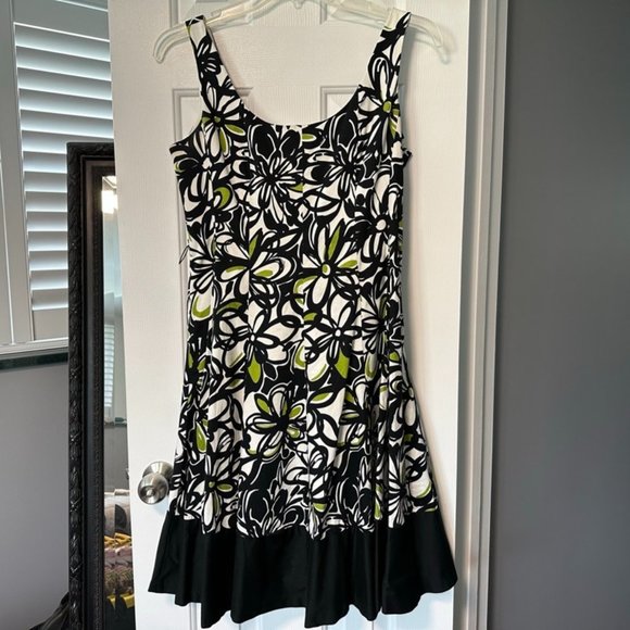 Jessica Howard Black & Green Multicolor Floral Sleeeless Zip Up Dress, size 12 - Picture 1 of 6